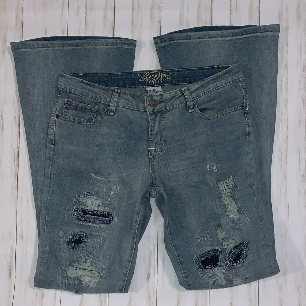 Revolt super flare jean